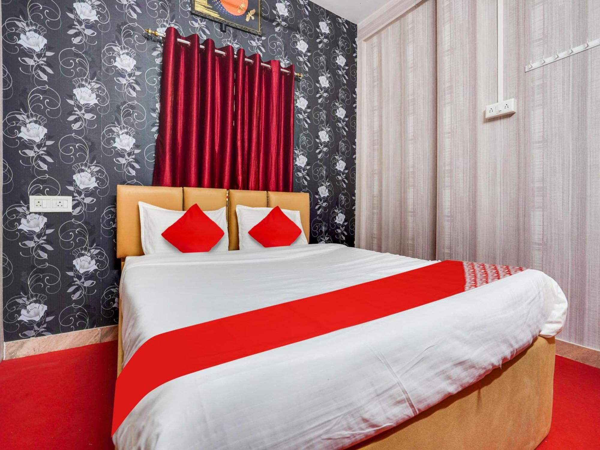Hotel Royal Villa Inn Sakardarā 外观 照片