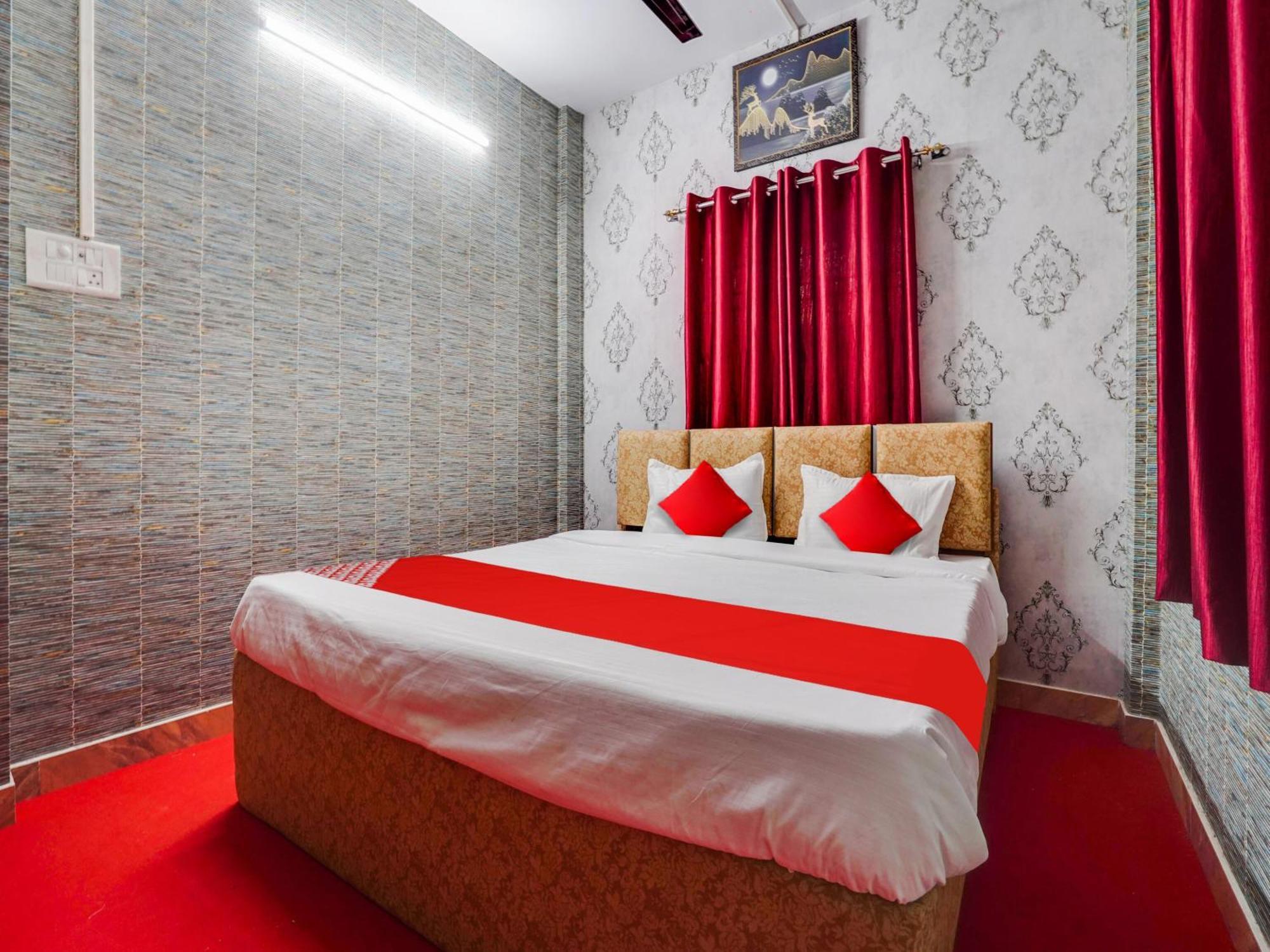 Hotel Royal Villa Inn Sakardarā 外观 照片