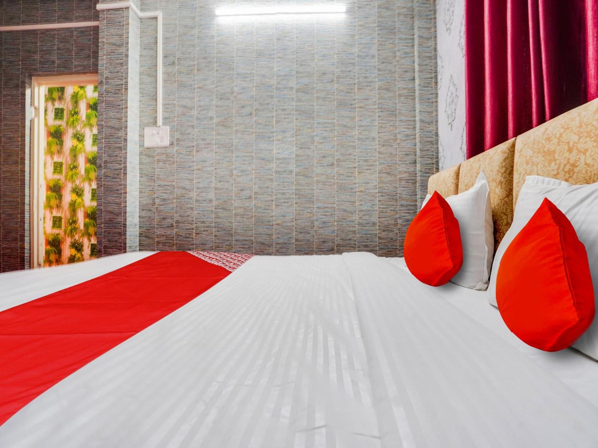Hotel Royal Villa Inn Sakardarā 外观 照片